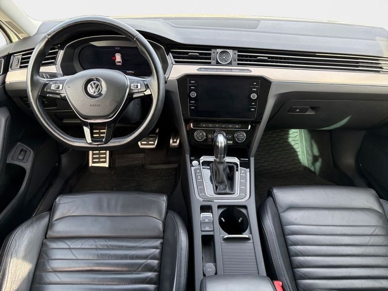 Volkswagen Passat bild 10