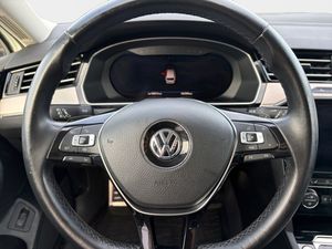 Volkswagen Passat bild 12