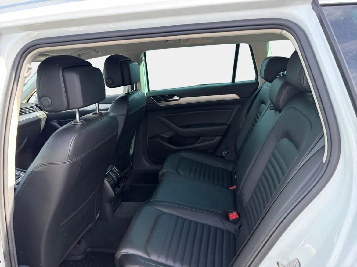 Volkswagen Passat bild 13