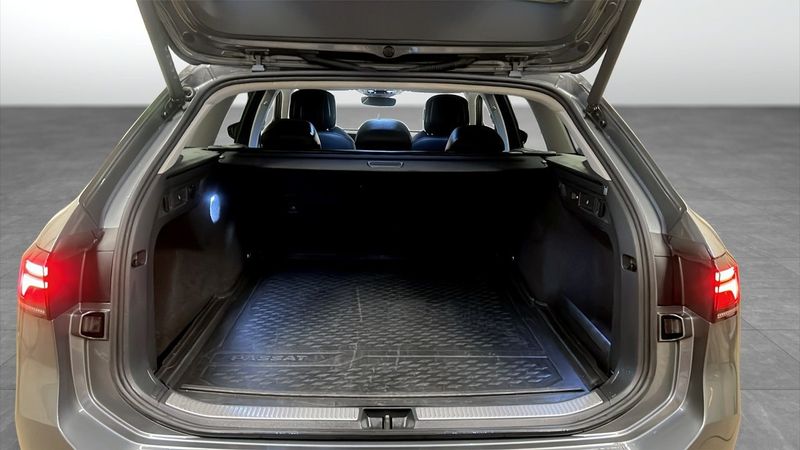 Volkswagen Passat bild 12