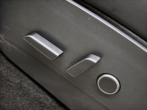 Tesla Model Y bild 12