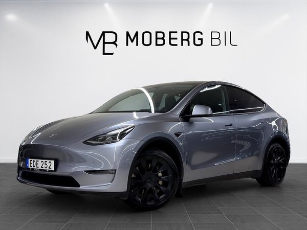 Tesla Model Y Long Range 514hk Pano Drag Läder B-Kamera AWD - 2023