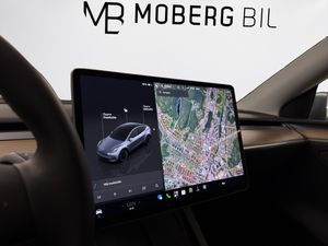 Tesla Model Y bild 12