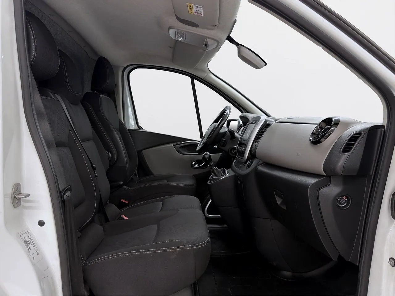 Nissan NV300 bild 10