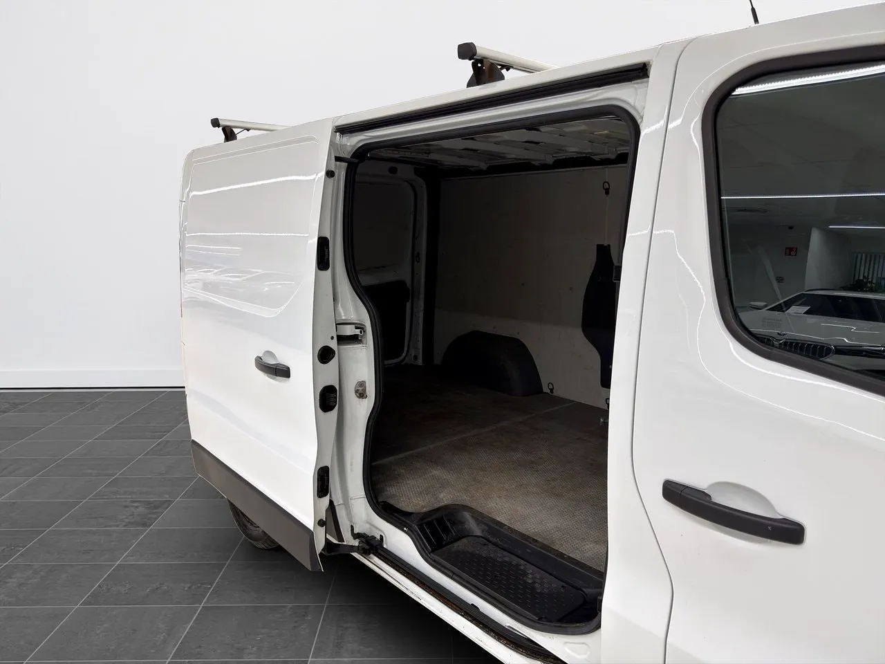 Nissan NV300 bild 7