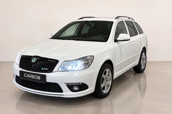 Skoda Octavia Kombi RS 2.0 TSI RS Euro 5 - 2011