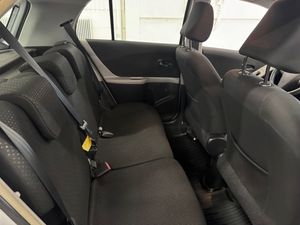 Toyota Yaris bild 16