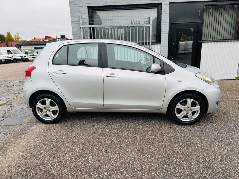 Toyota Yaris bild 10