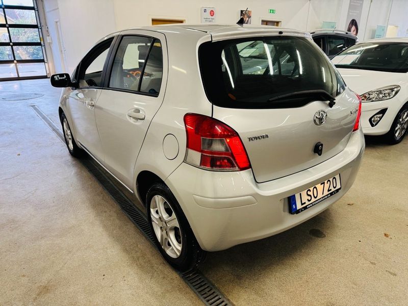 Toyota Yaris bild 14