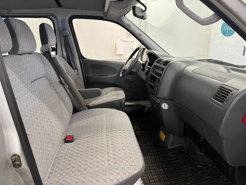 Toyota Hiace bild 17