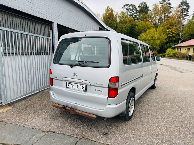 Toyota Hiace bild 3