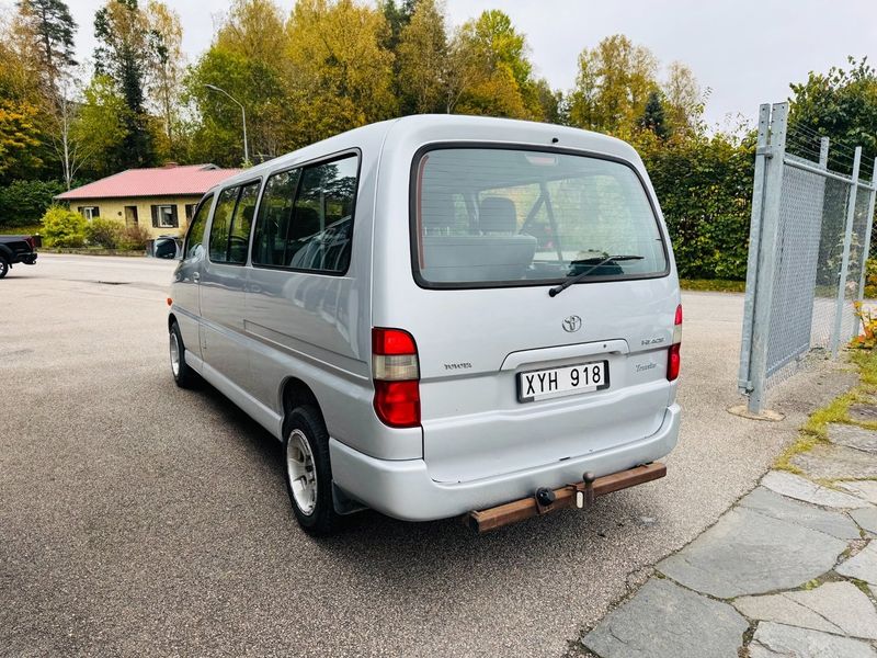Toyota Hiace bild 4