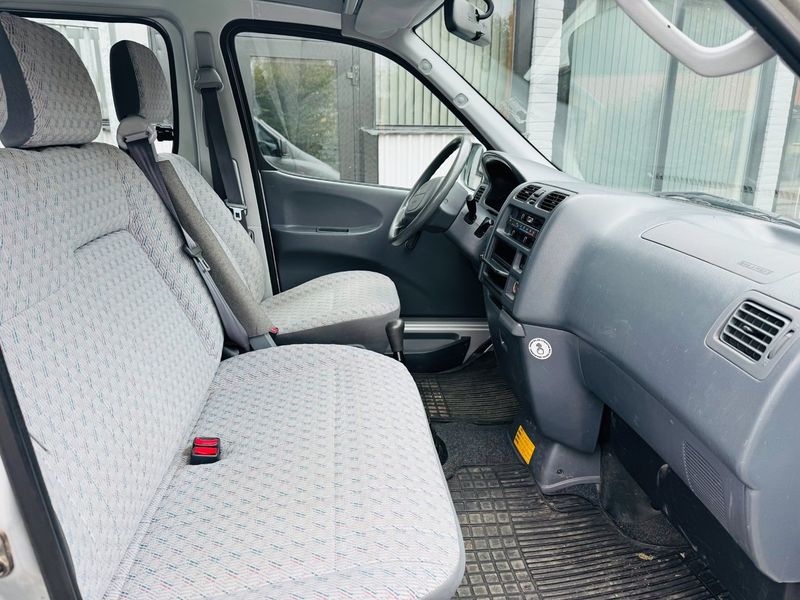 Toyota Hiace bild 5