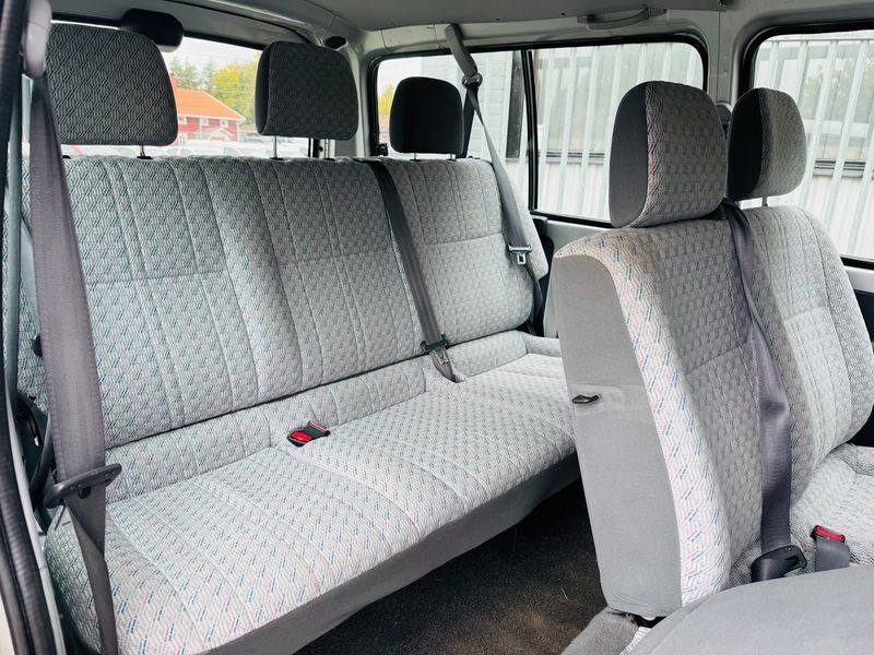 Toyota Hiace bild 7