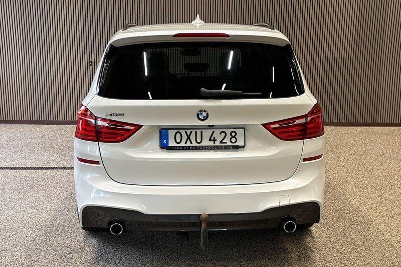 BMW 220 bild 7