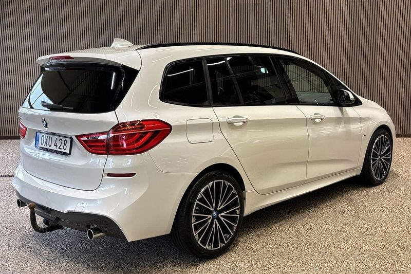 BMW 220 bild 4
