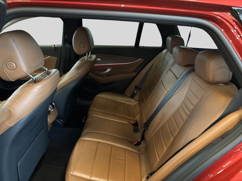 Mercedes E300 bild 9