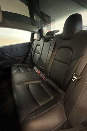 Tesla Model 3 bild 15