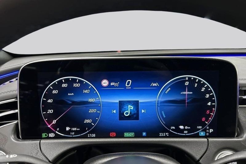 Mercedes E300 bild 10
