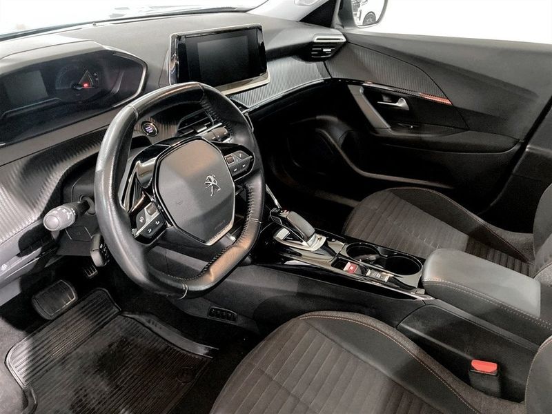 Peugeot e-2008 bild 4