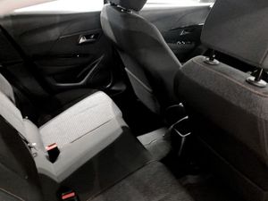 Peugeot 208 bild 11