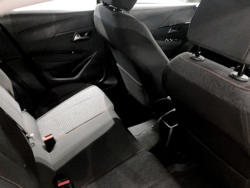 Peugeot 208 bild 11