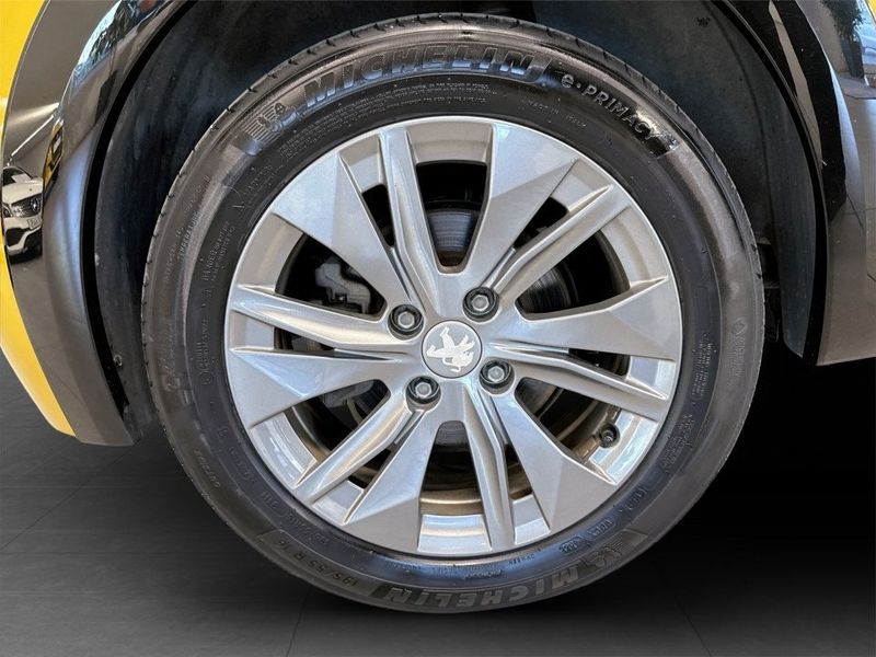 Peugeot e-208 bild 15