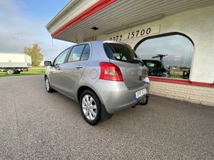 Toyota Yaris bild 3