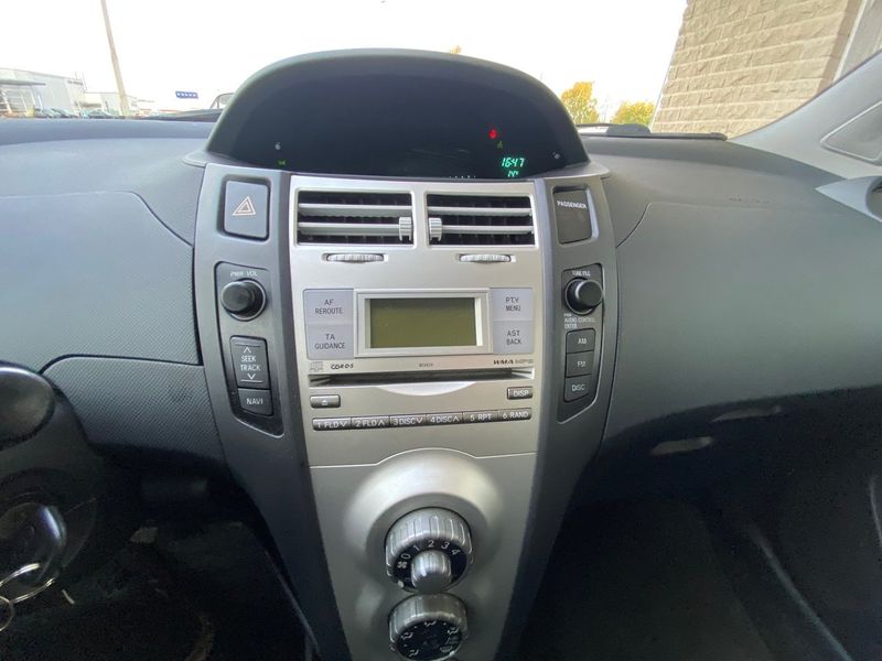 Toyota Yaris bild 12