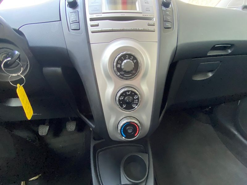 Toyota Yaris bild 13