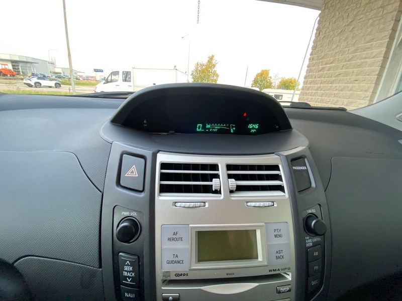 Toyota Yaris bild 11