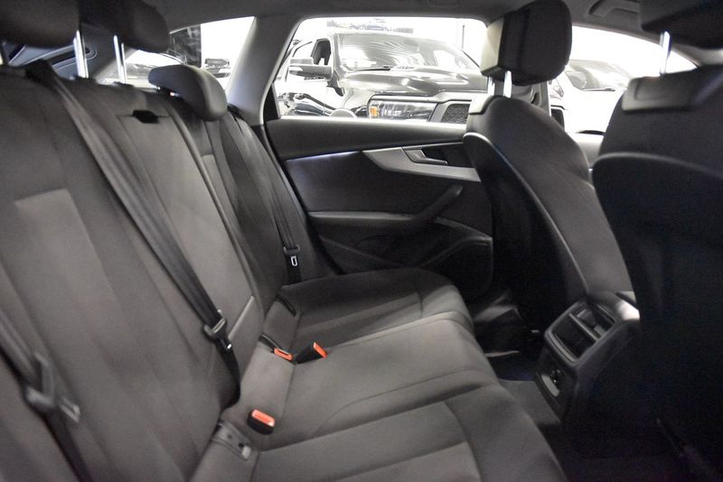 Audi A4 bild 14