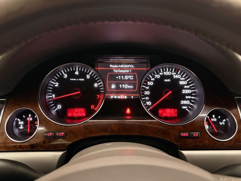 Audi A8 bild 5