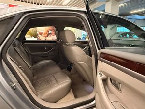 Audi A8 bild 17