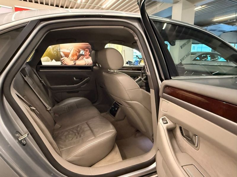Audi A8 bild 17