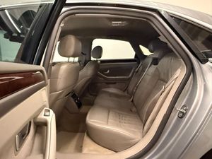 Audi A8 bild 18