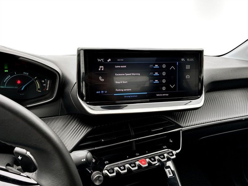 Peugeot 208 bild 9