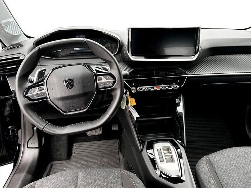 Peugeot 208 bild 6