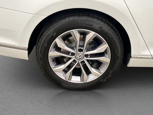 Volkswagen Passat bild 29