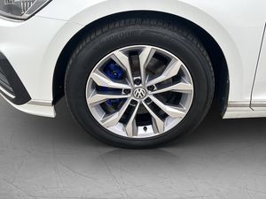 Volkswagen Passat bild 31
