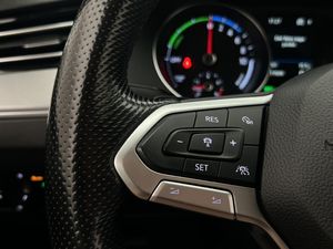 Volkswagen Passat bild 15