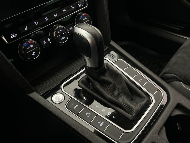 Volkswagen Passat bild 22