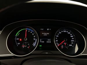 Volkswagen Passat bild 16