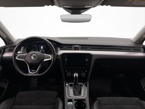 Volkswagen Passat bild 12