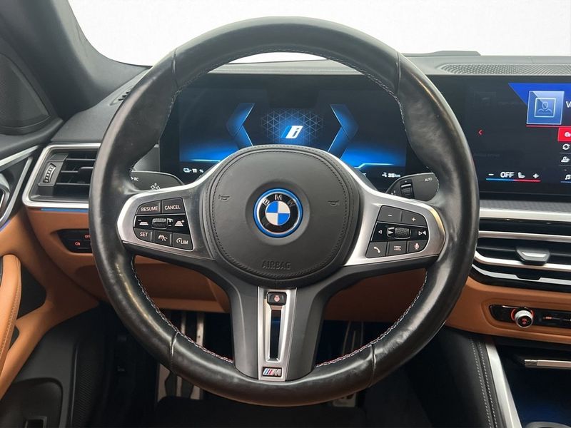BMW i4 bild 15