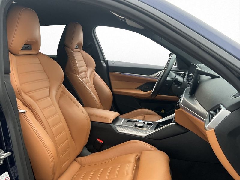 BMW i4 bild 26