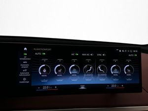 BMW iX bild 31