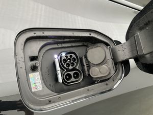 BMW iX bild 12