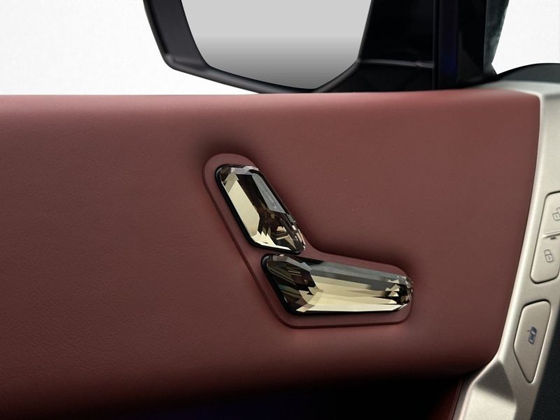 BMW iX bild 18