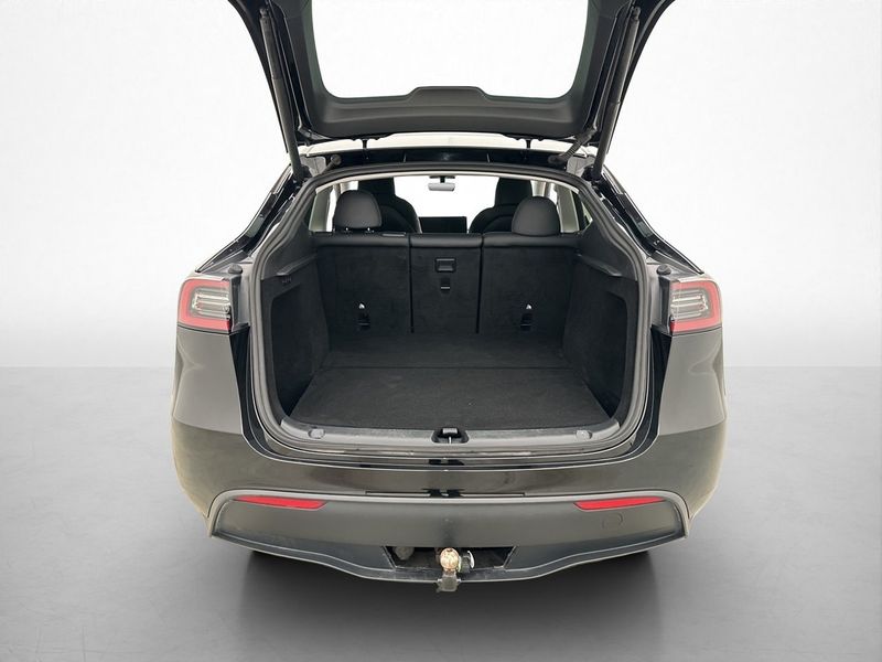 Tesla Model Y bild 10
